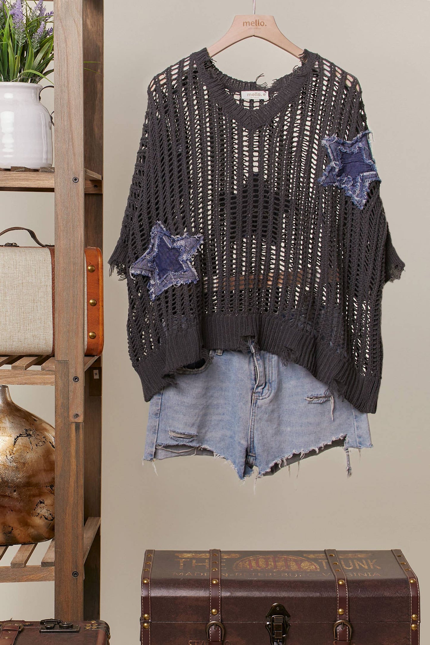 Distressed Star Knit Pullover