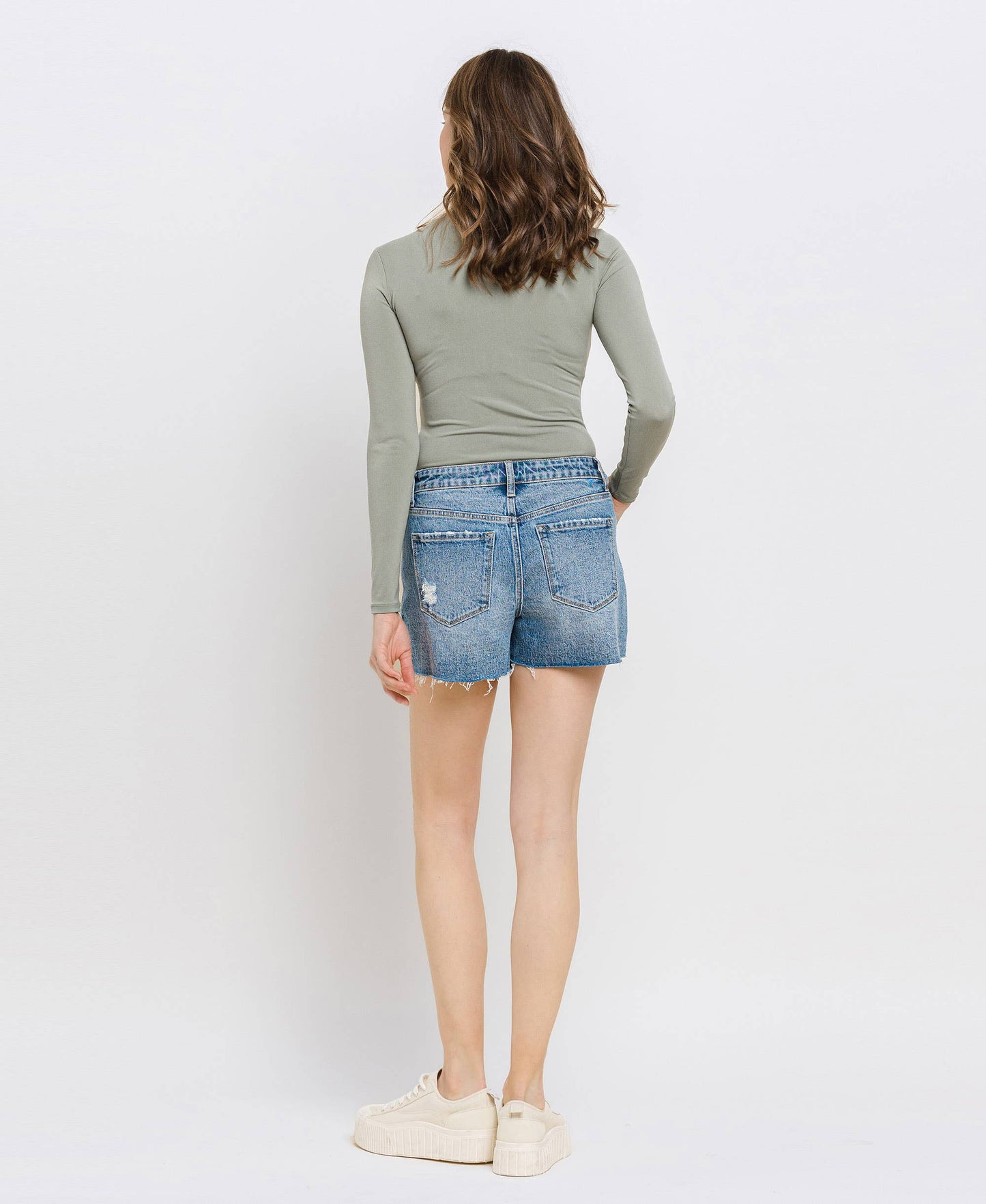 HIGH RISE MOM SHORTS