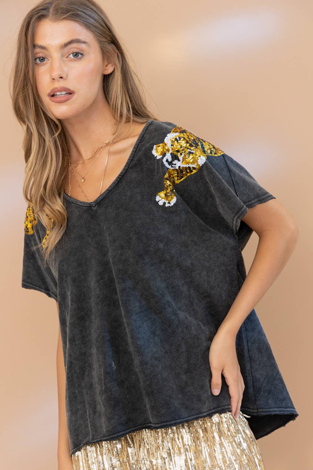 Garment Washed V Neck Tiger Sequin Patch T Shirt