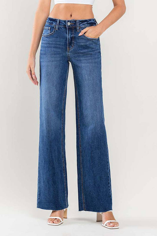 HIGH RISE CLEAN CUT RAW HEM LOOSE JEANS LV1134