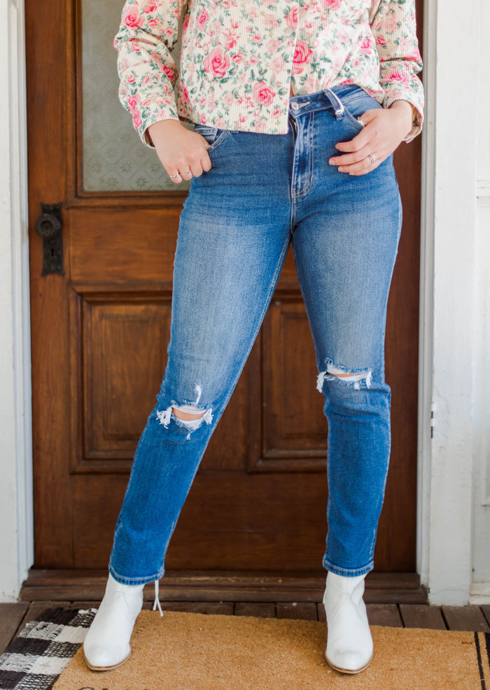 Jenna Slim Straight Distressed Jeans